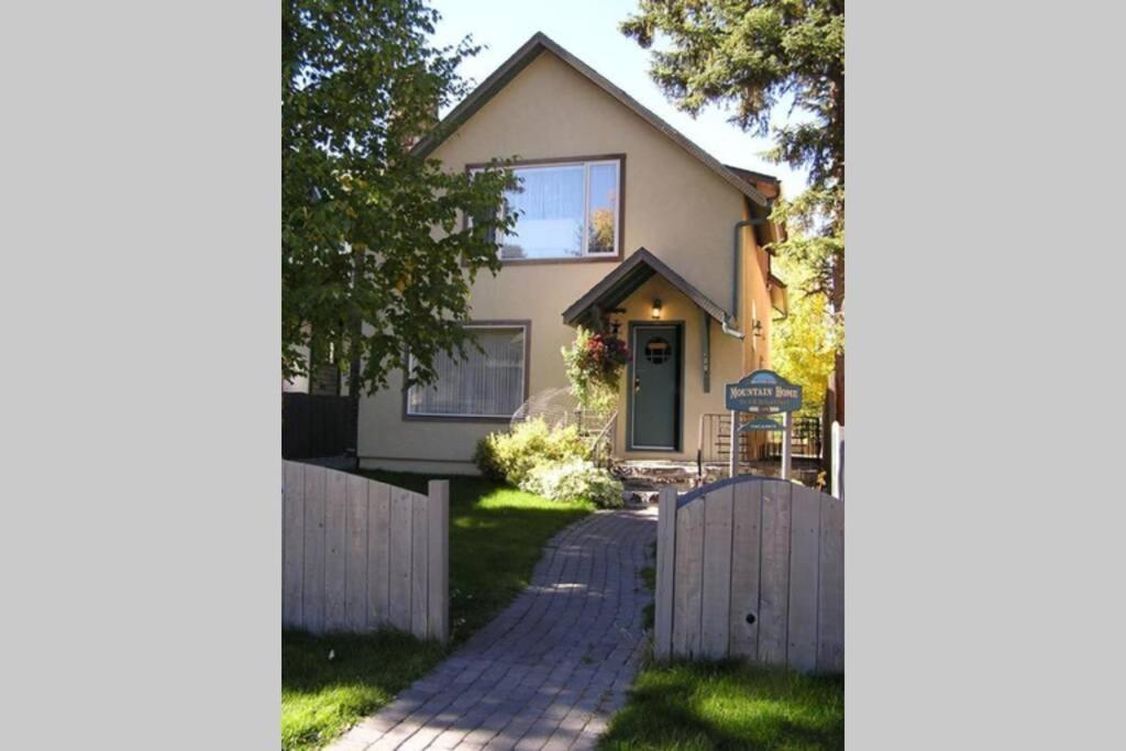 North House - Mountain Home- The Real Rockies Experience Banff