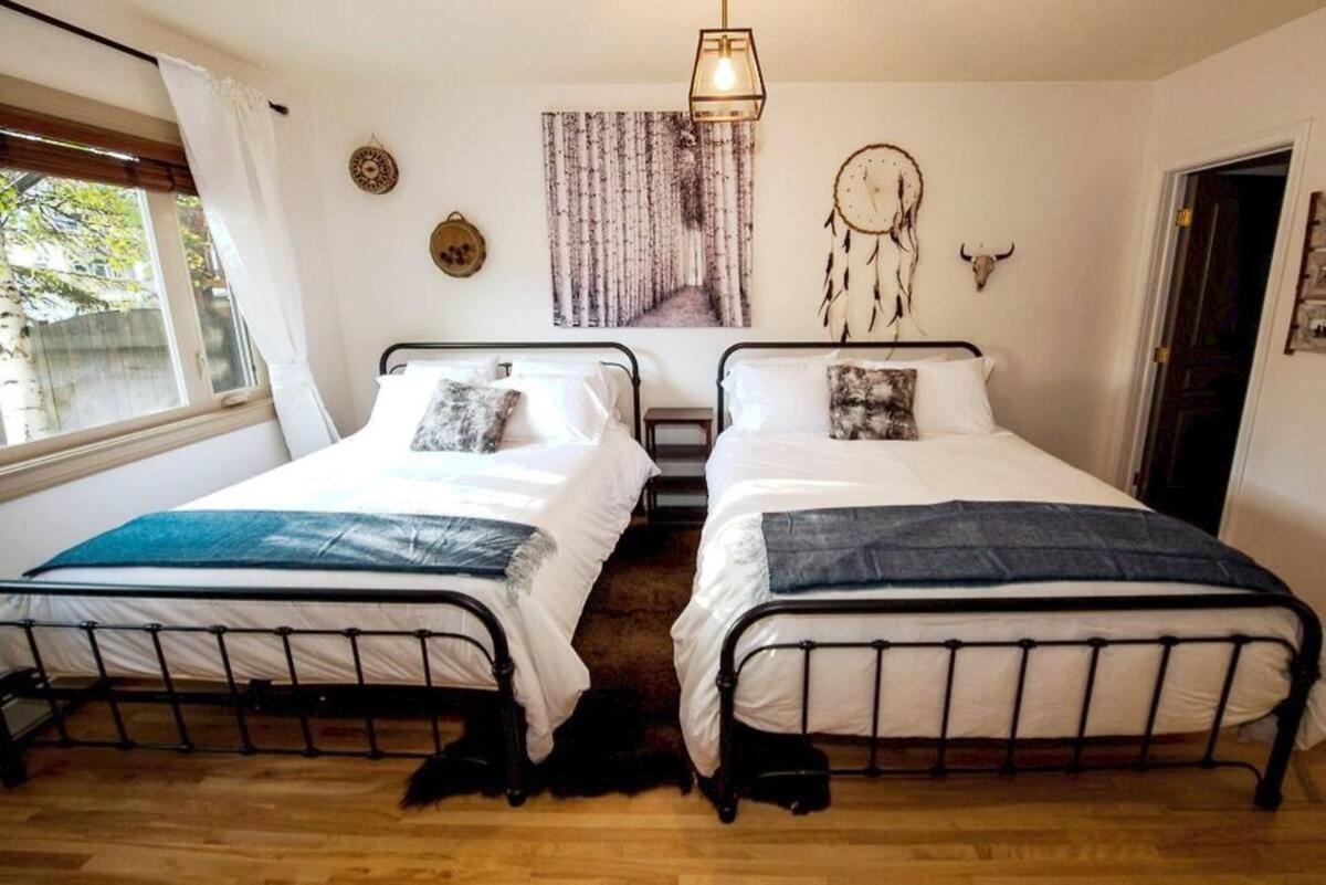 North House - Mountain Home- The Real Rockies Experience Holiday home