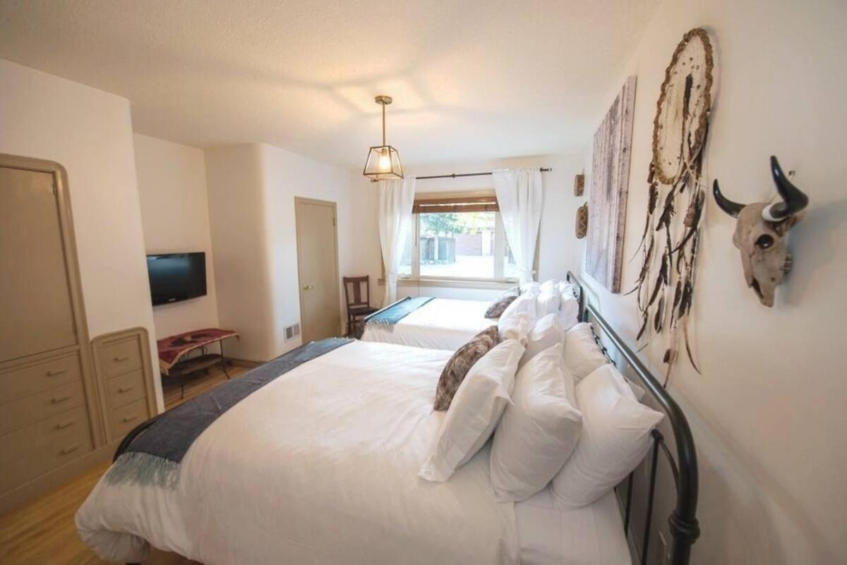 North House - Mountain Home- The Real Rockies Experience Banff